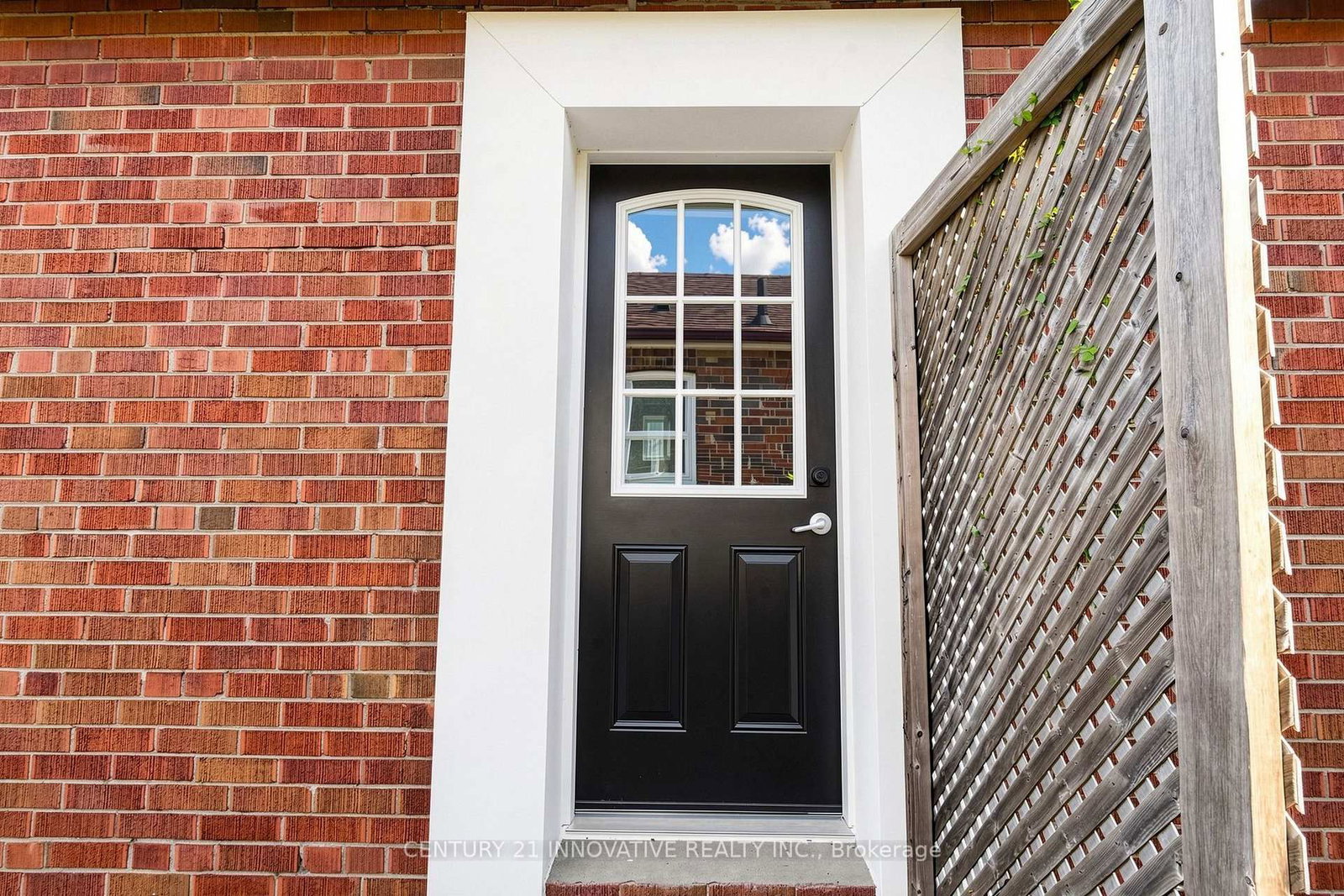 59 Manitoba Street • Toronto, ON photo 33