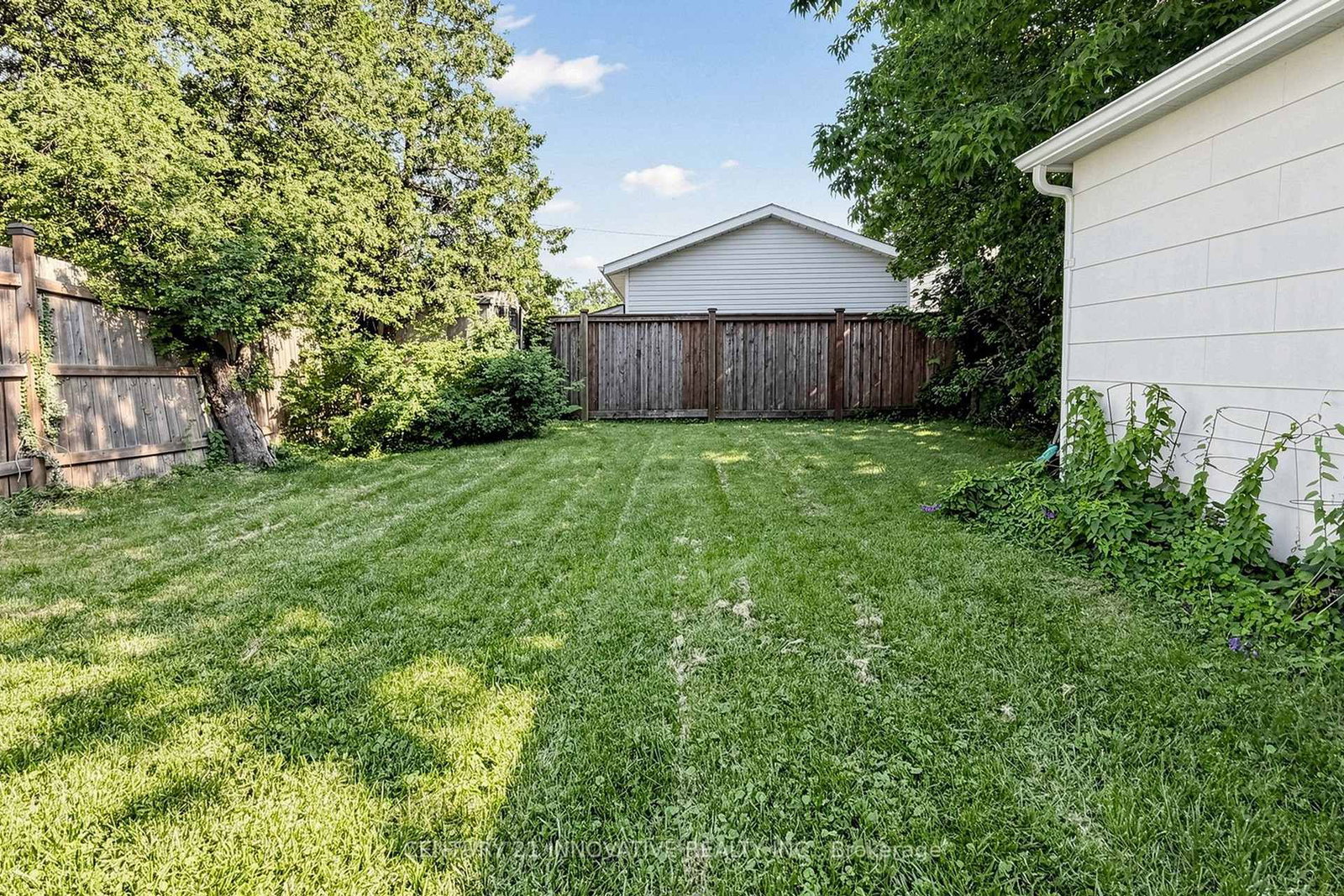 59 Manitoba Street • Toronto, ON photo 38