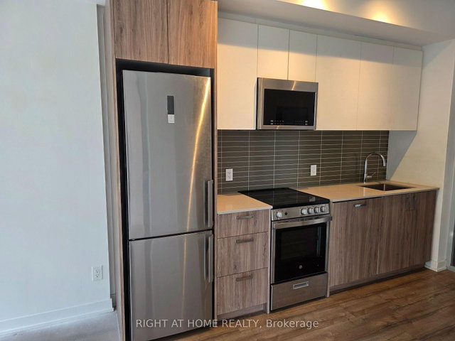 319 - 1787 St Clair Avenue W