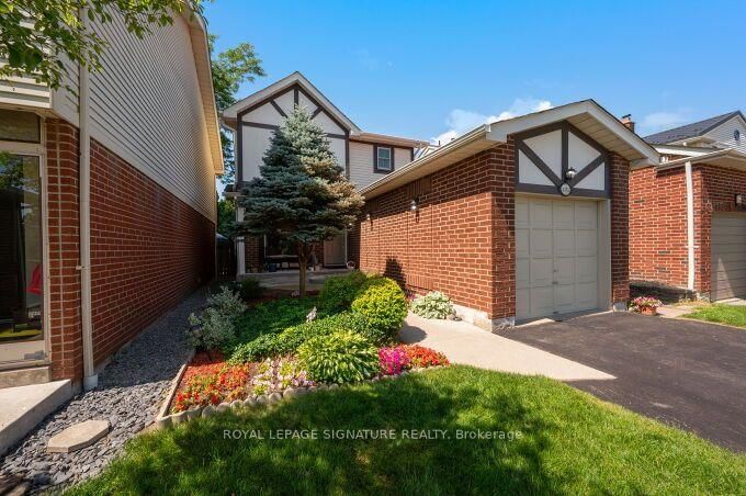 4212 Stonemason Crescent