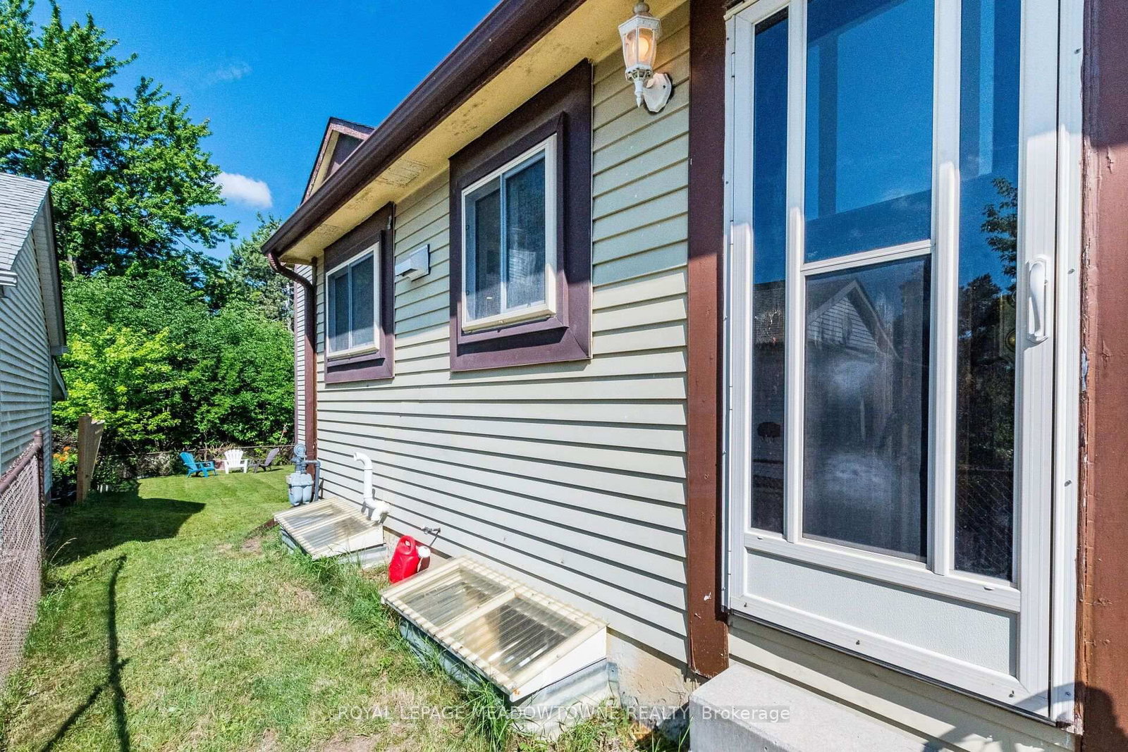 Detached House for sale at 56 Sutter Avenue, Brampton, Ontario, L6Z 1G7 - Heart Lake West - MLS: W13546292