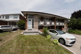 8 Richgrove Drive