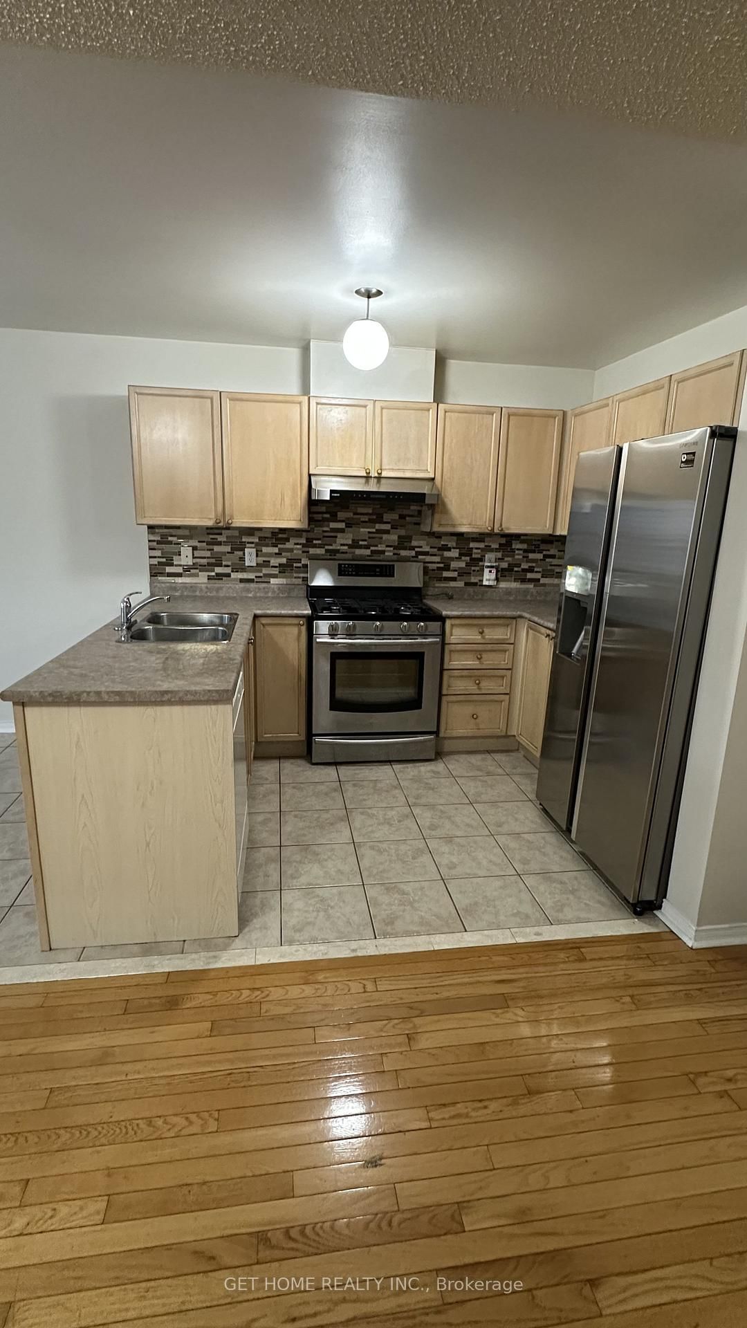 97 San Gabriele Place • Toronto, ON photo 9