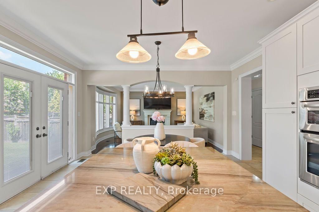 2390 Taylorwood Drive • Oakville, ON photo 10