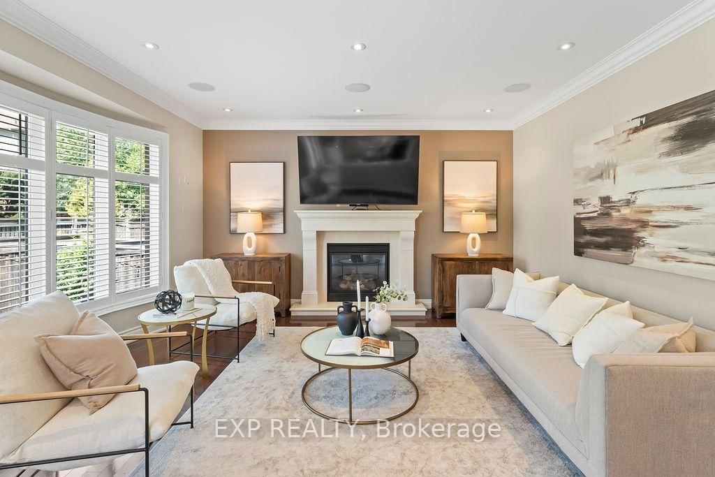 2390 Taylorwood Drive • Oakville, ON photo 11