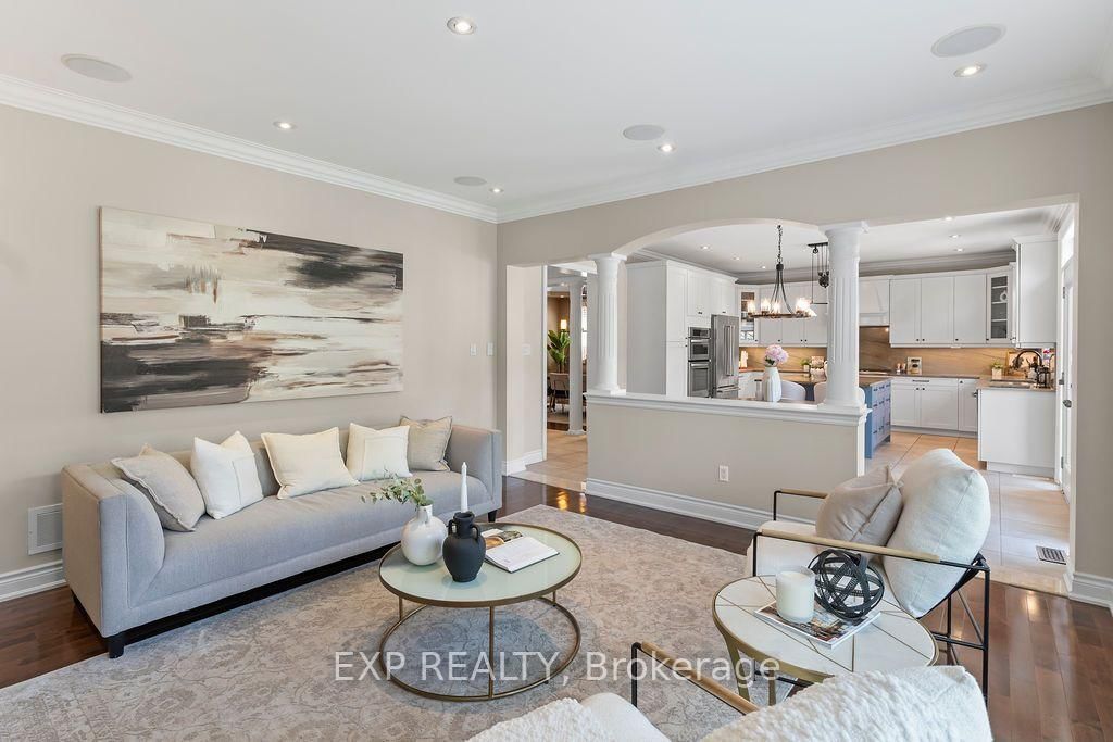 2390 Taylorwood Drive • Oakville, ON photo 12