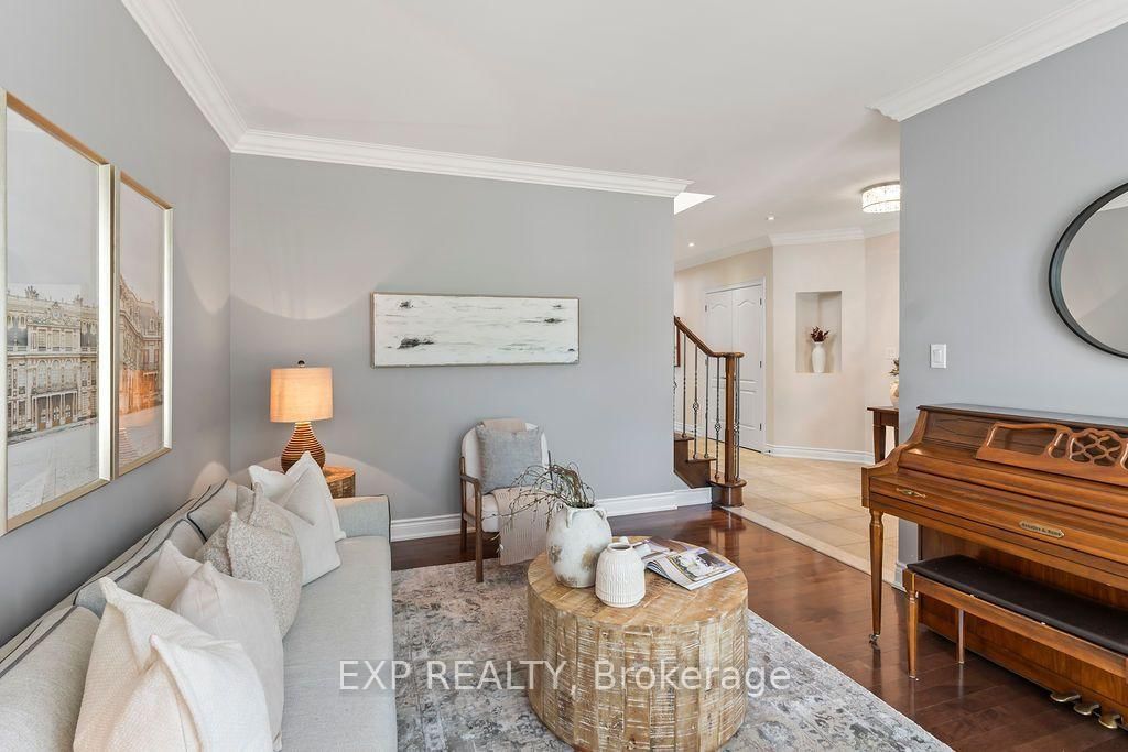 2390 Taylorwood Drive • Oakville, ON photo 15