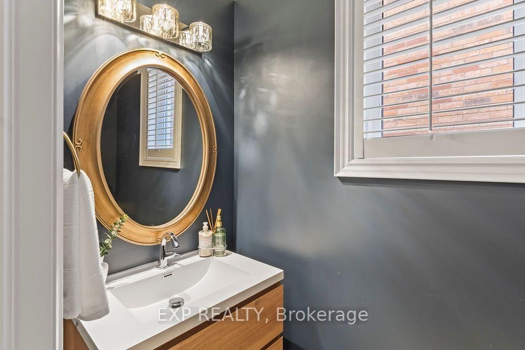 2390 Taylorwood Drive • Oakville, ON photo 20