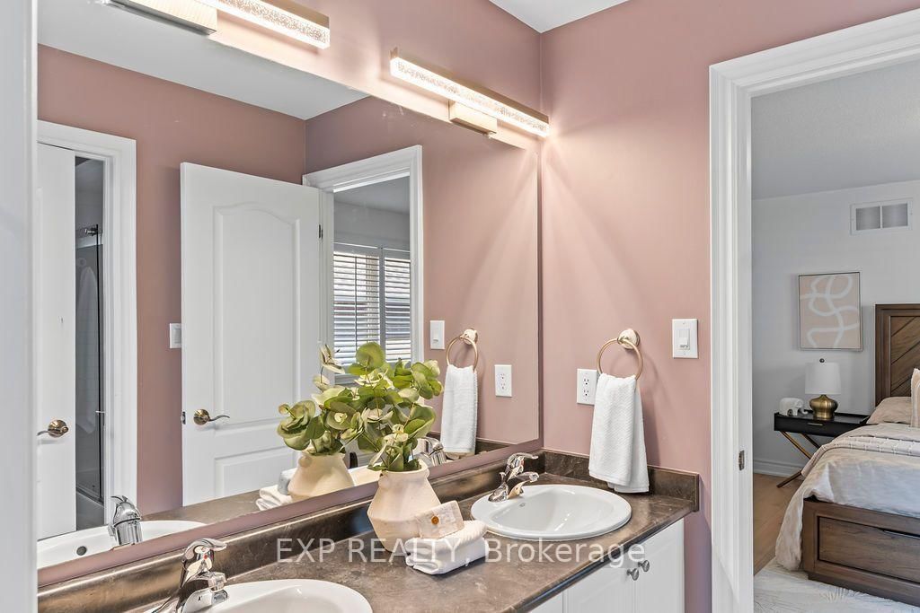 2390 Taylorwood Drive • Oakville, ON photo 31