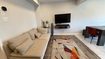 3064 Turbine Crescent — photo 6