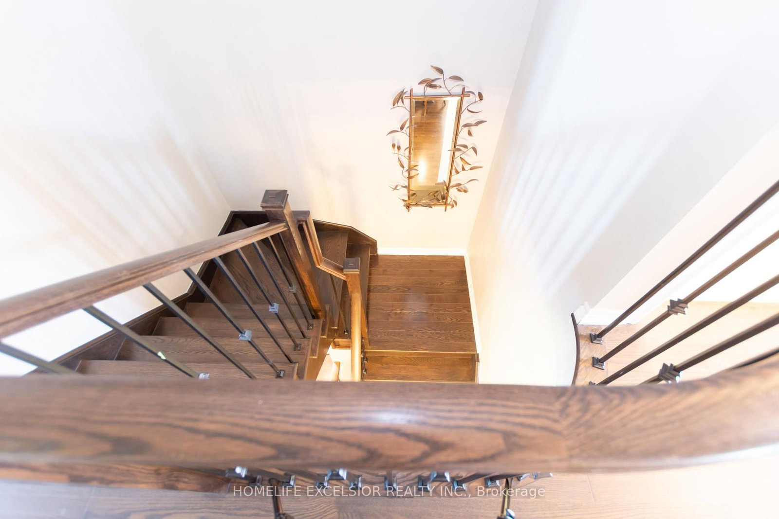2425 QUETICO Crescent • Oakville, ON photo 39