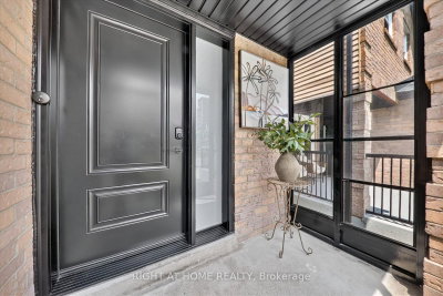 531 Wallenberg Crescent — photo 5