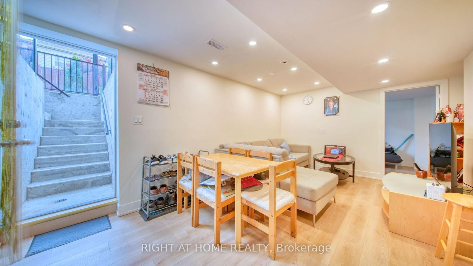 211 Queen Mary Drive • Brampton, ON photo 36