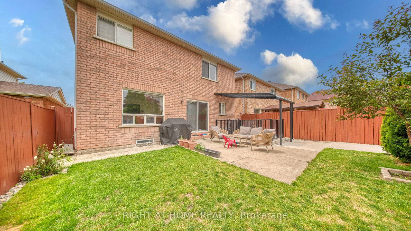 211 Queen Mary Drive • Brampton, ON photo 38