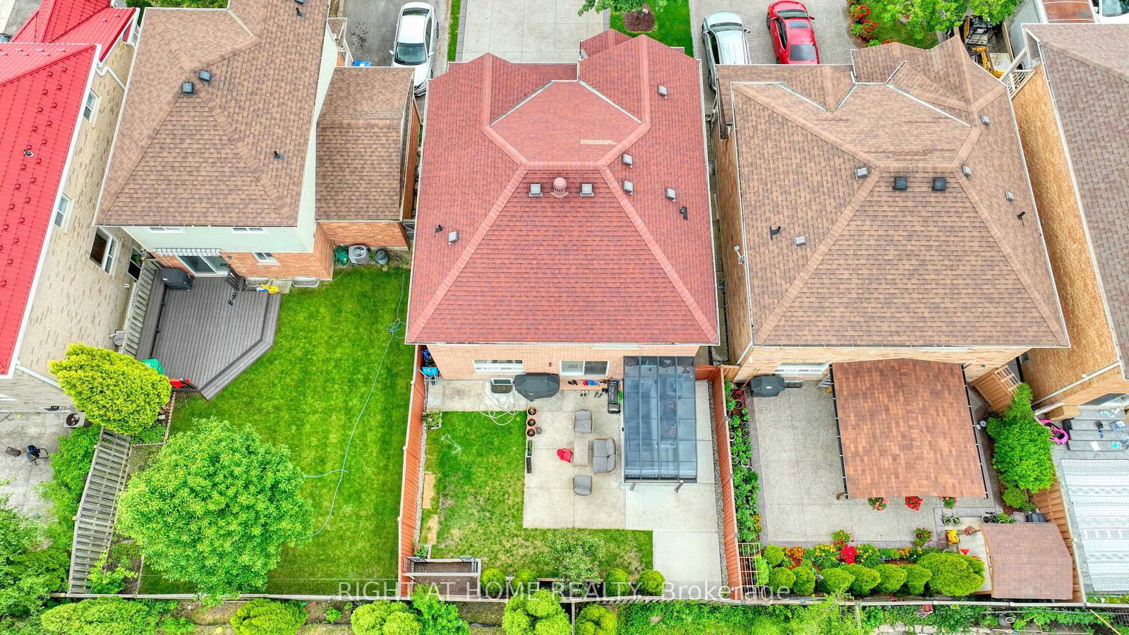 211 Queen Mary Drive • Brampton, ON photo 39