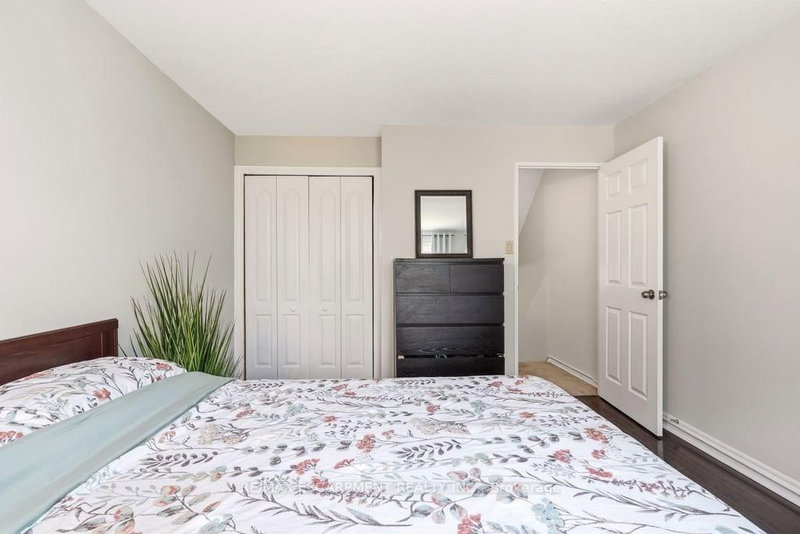 1066 Falgarwood Oakville,ON L6H 2P3 — Photo 13