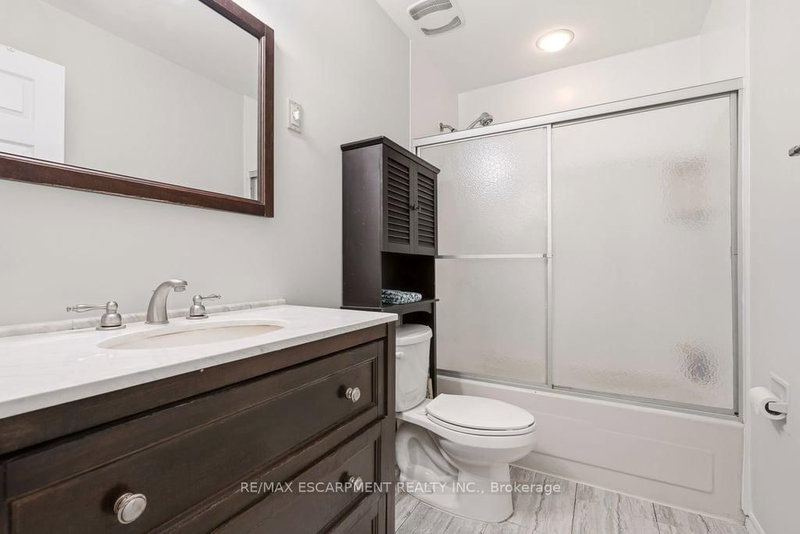 1066 Falgarwood Oakville,ON L6H 2P3 — Photo 16