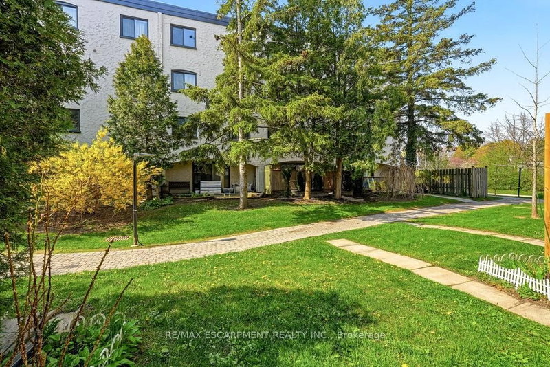 1066 Falgarwood Oakville,ON L6H 2P3 — Photo 21