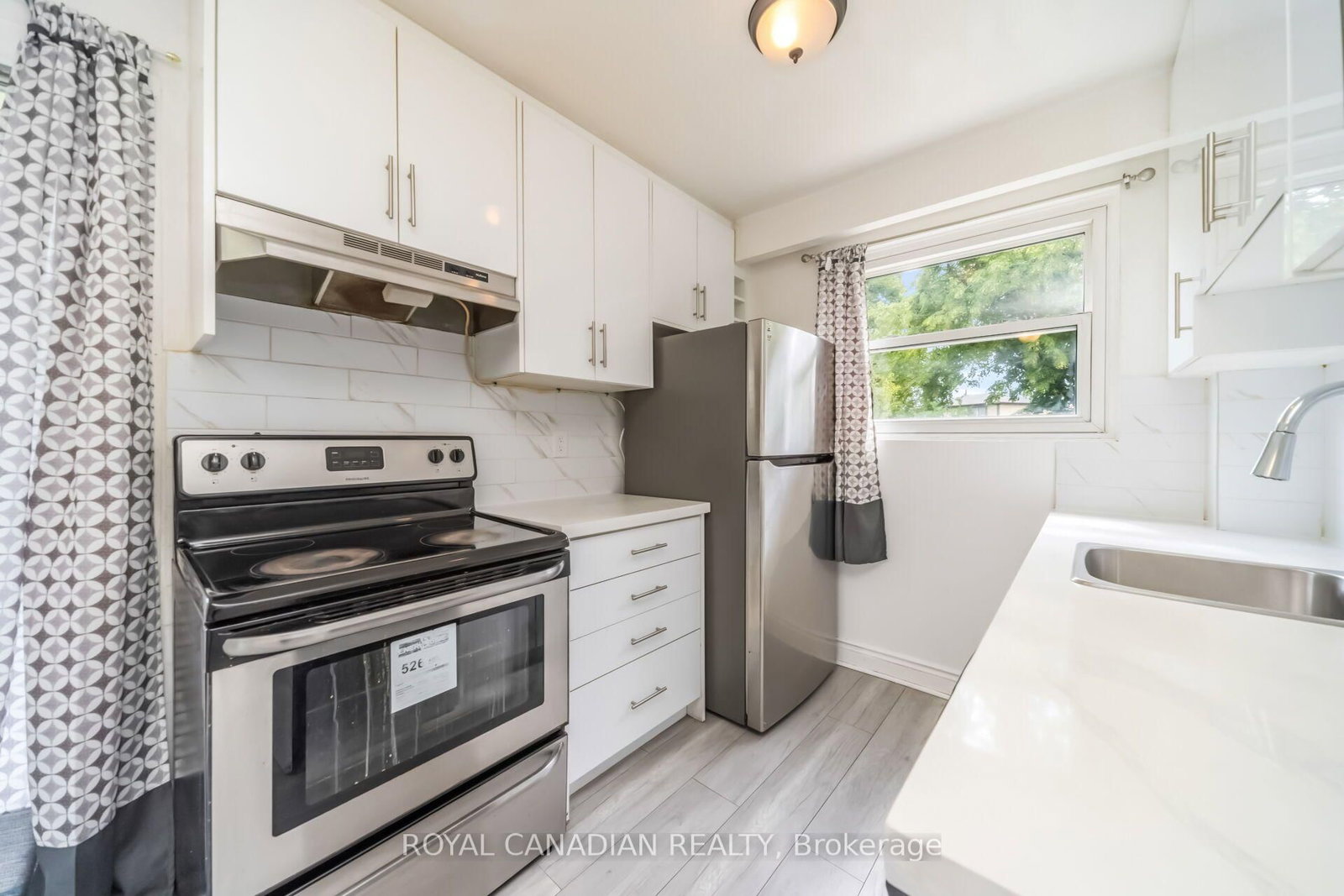 6 Damascus Drive • Toronto, ON photo 16