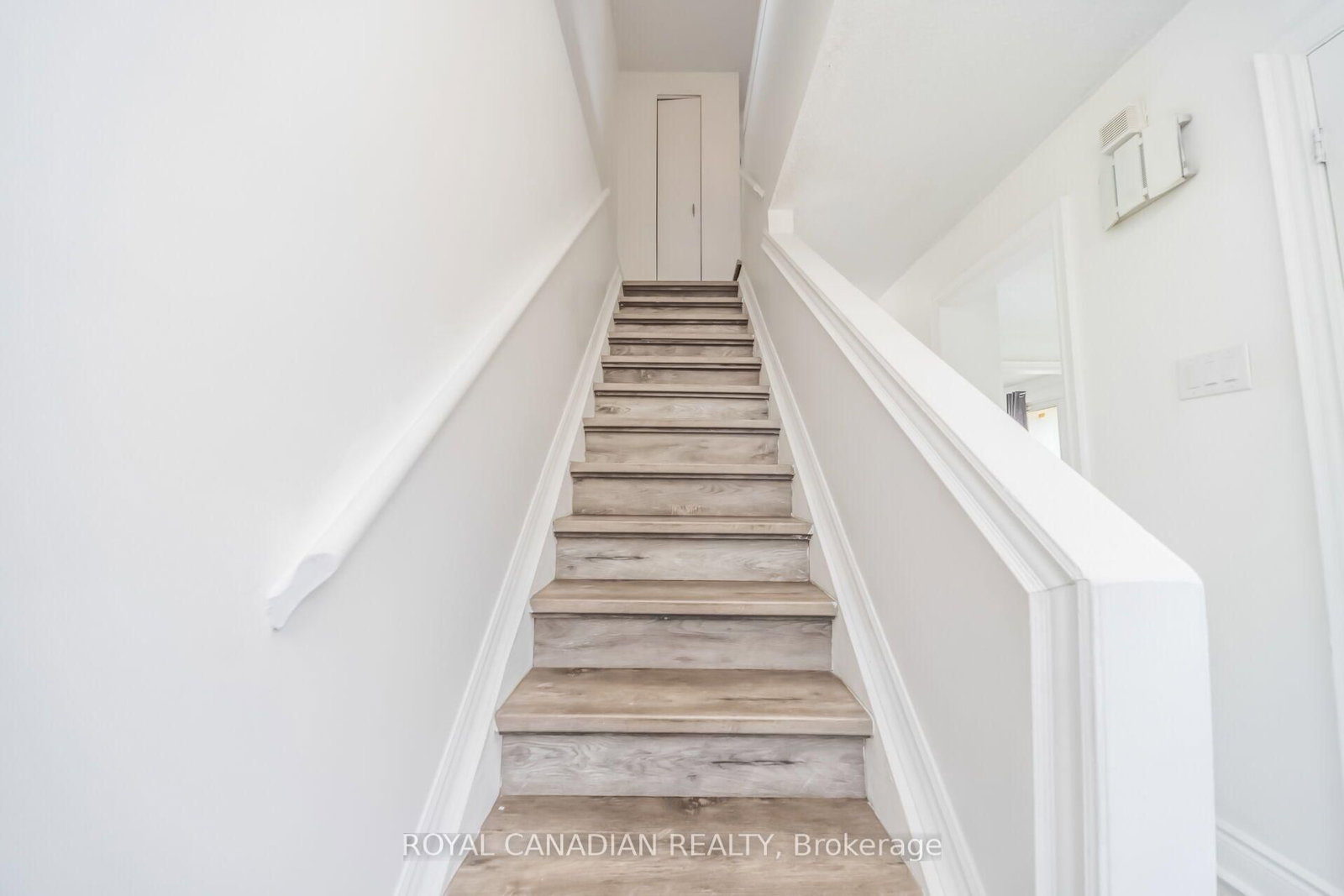 6 Damascus Drive • Toronto, ON photo 22