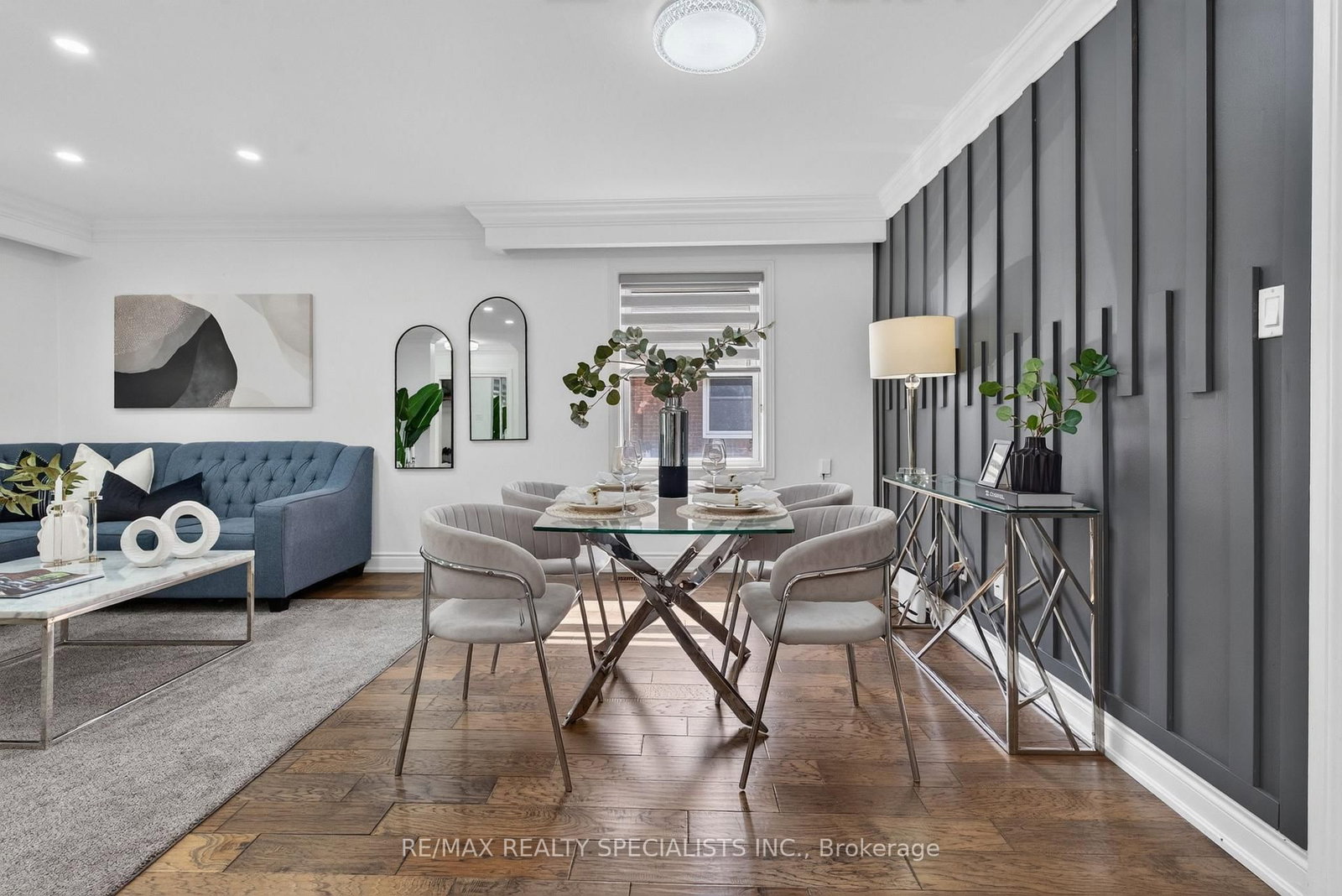 94 Eringate Drive • Toronto, ON photo 12