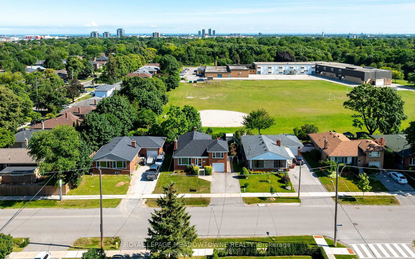 5 Boreal Road • Toronto, ON photo 11