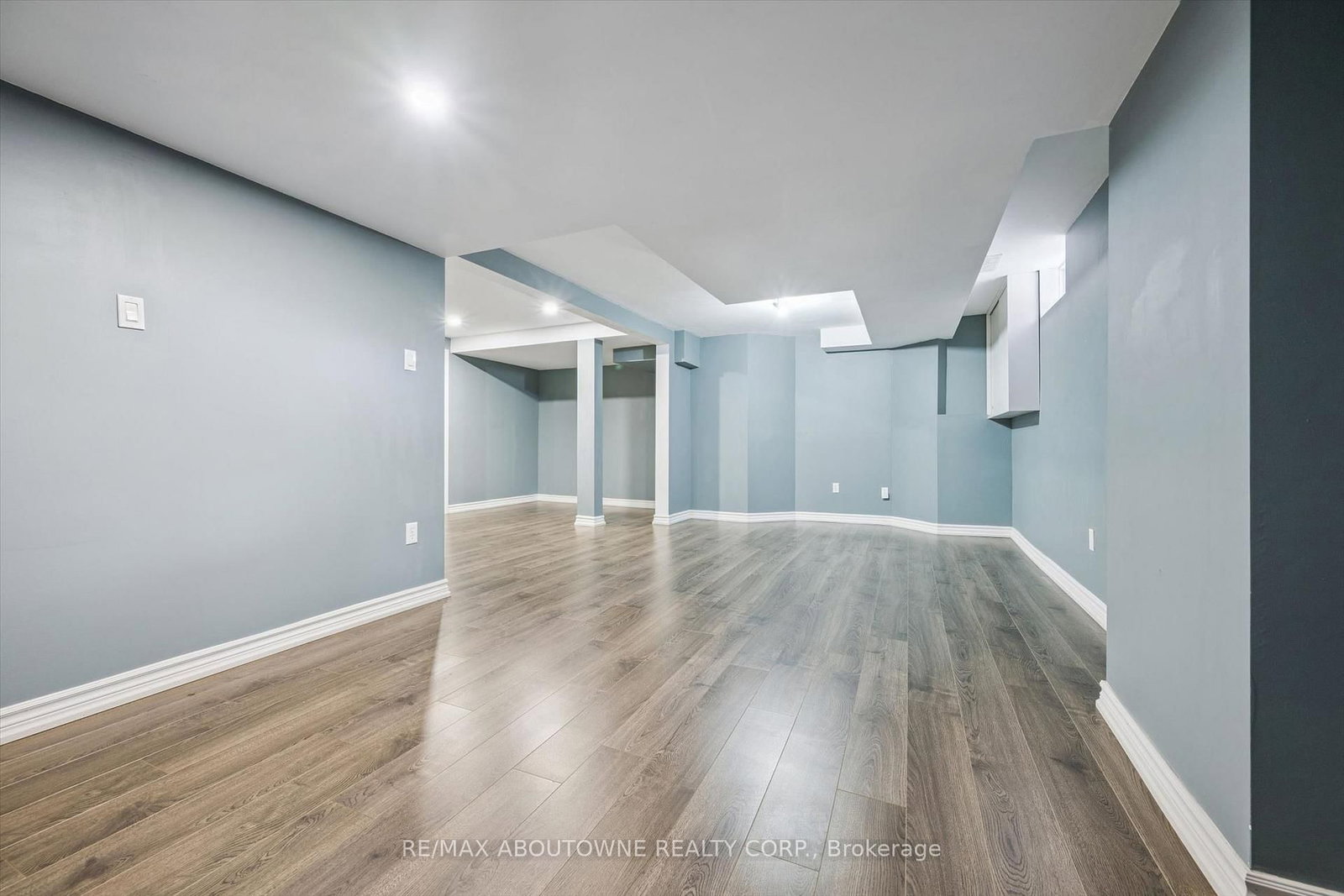 2456 Sixth Line • Oakville, ON photo 40