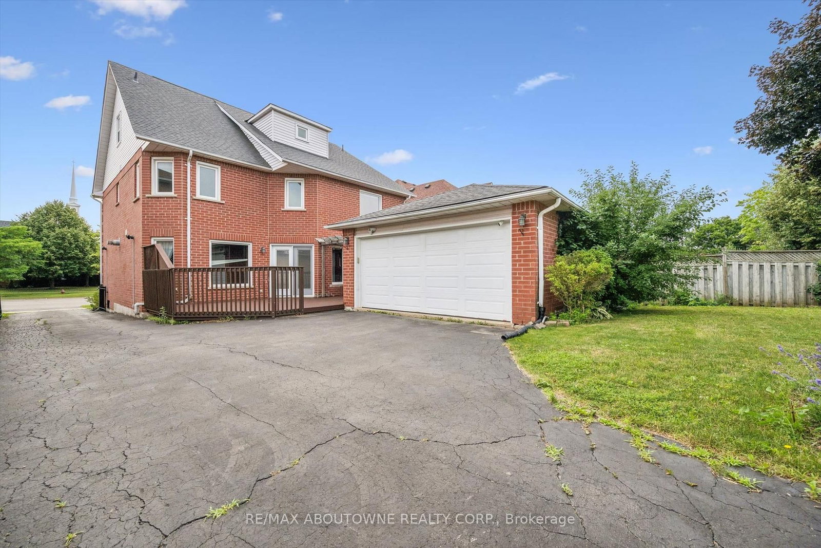 2456 Sixth Line • Oakville, ON photo 46