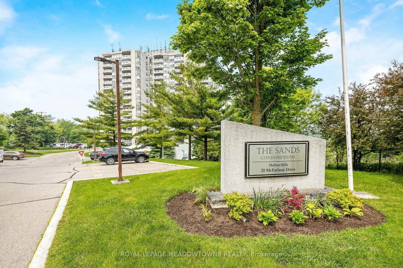 808 - 20 Mcfarlane Drive