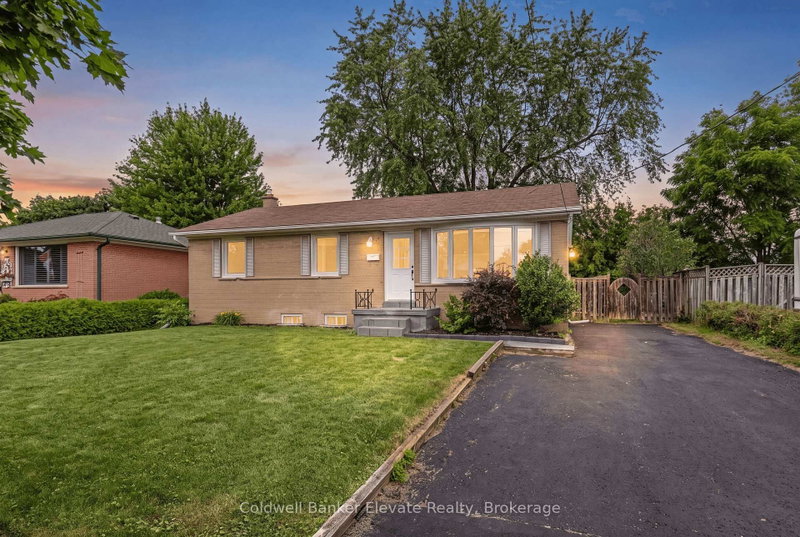 home for sale on 39 McGilvray Crescent