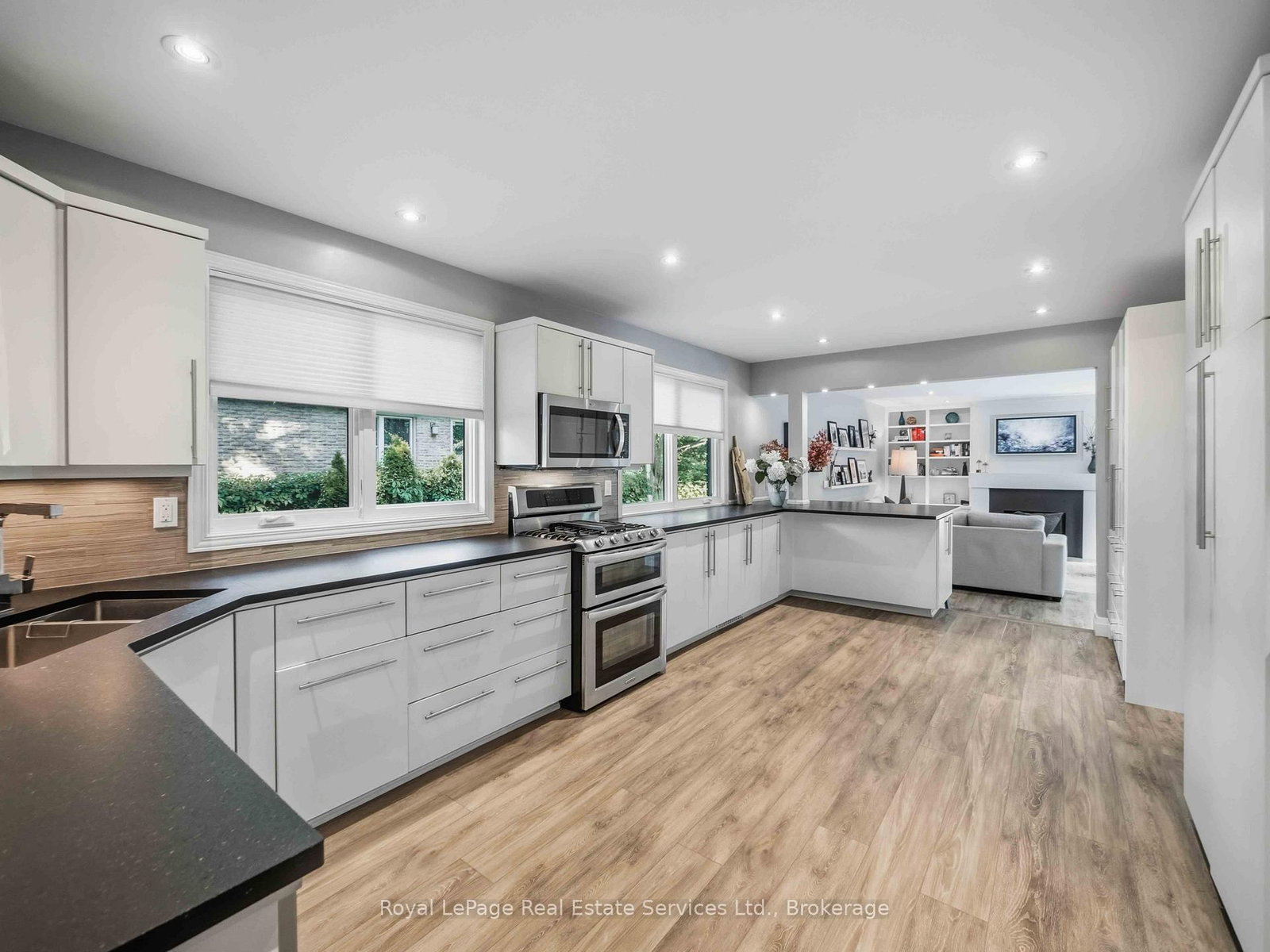 1179 Carey Road • Oakville, ON photo 16