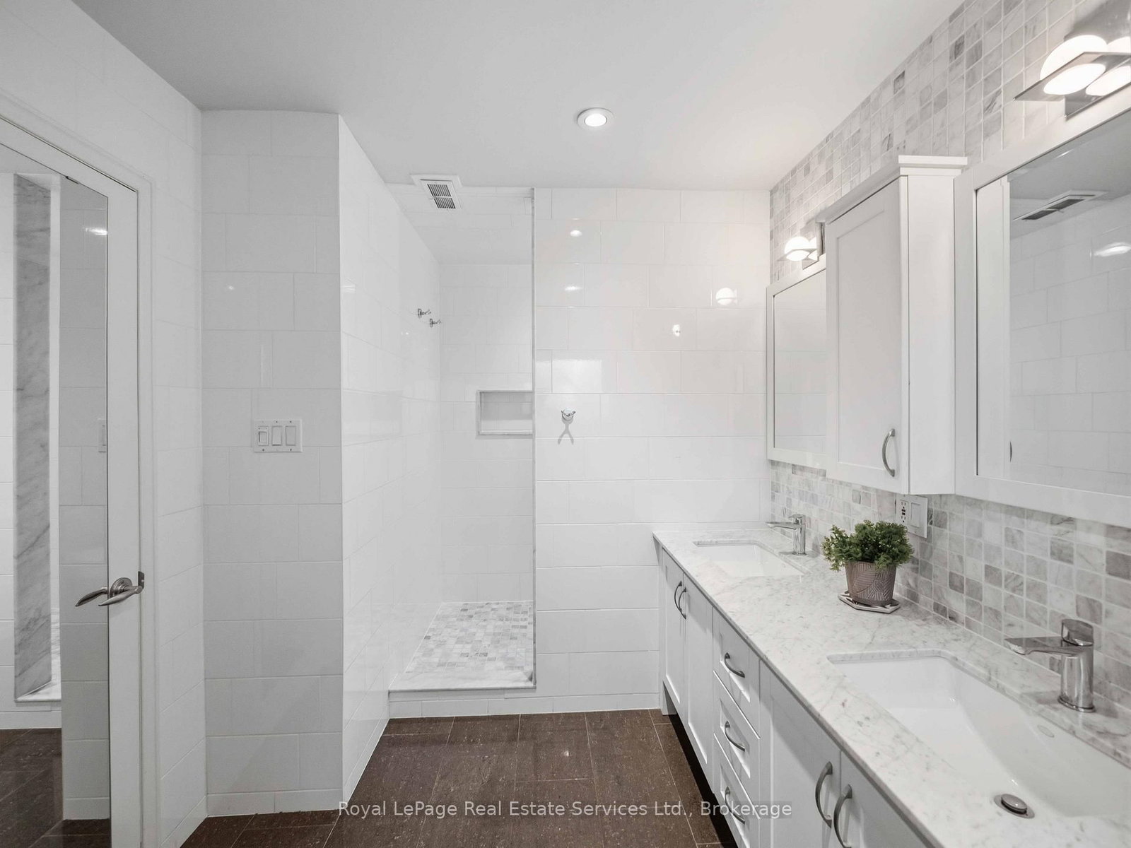 1179 Carey Road • Oakville, ON photo 27