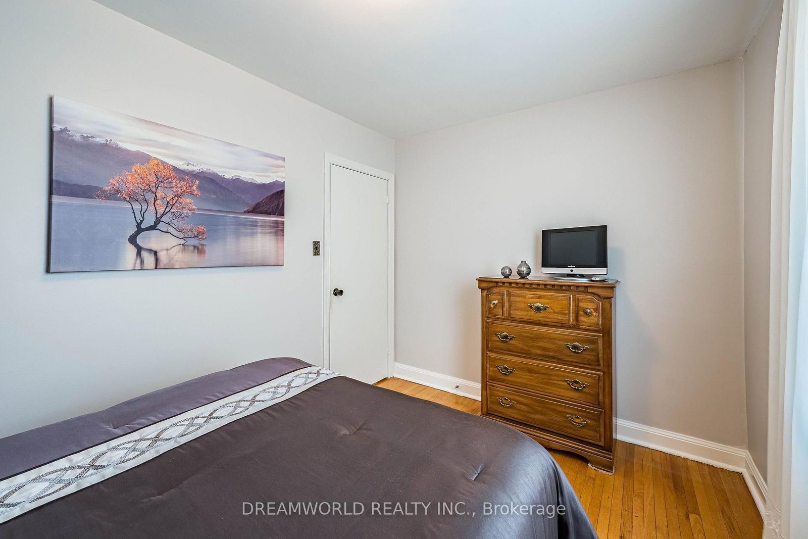 53 Compton Crescent • Toronto, ON photo 16