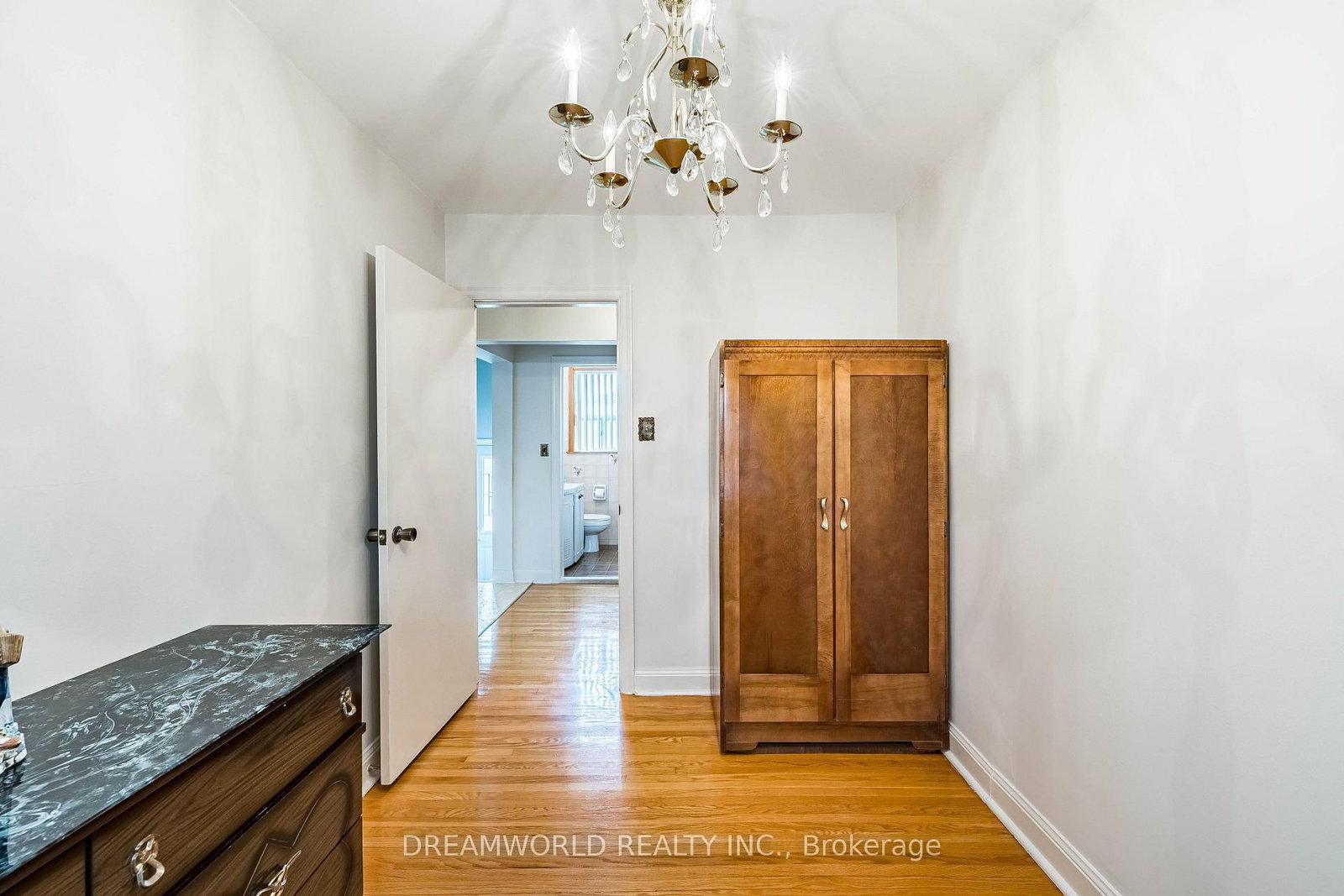 53 Compton Crescent • Toronto, ON photo 20