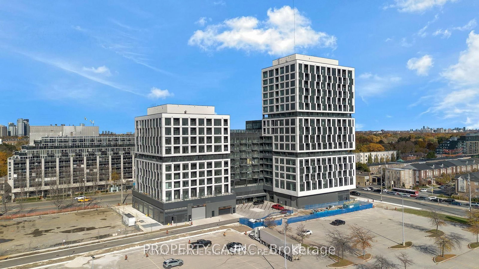 910-1007 The Queensway, Toronto, ON