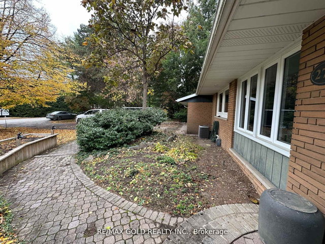275 Eastcourt Road