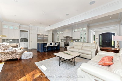 92 Pinetree Way • Mississauga, ON photo 8