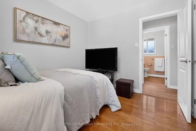 1016 East Mississauga,ON L5E 1W8 — Photo 17