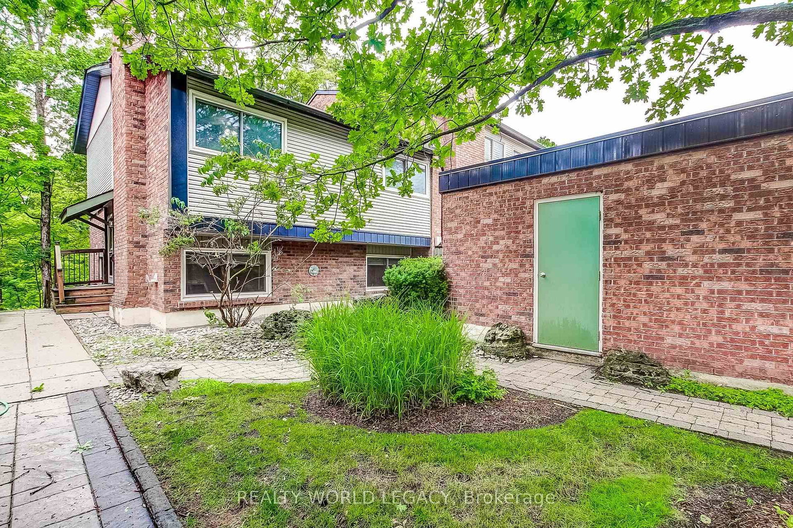 1580 Kerns Road • #1 • Burlington, ON photo 1