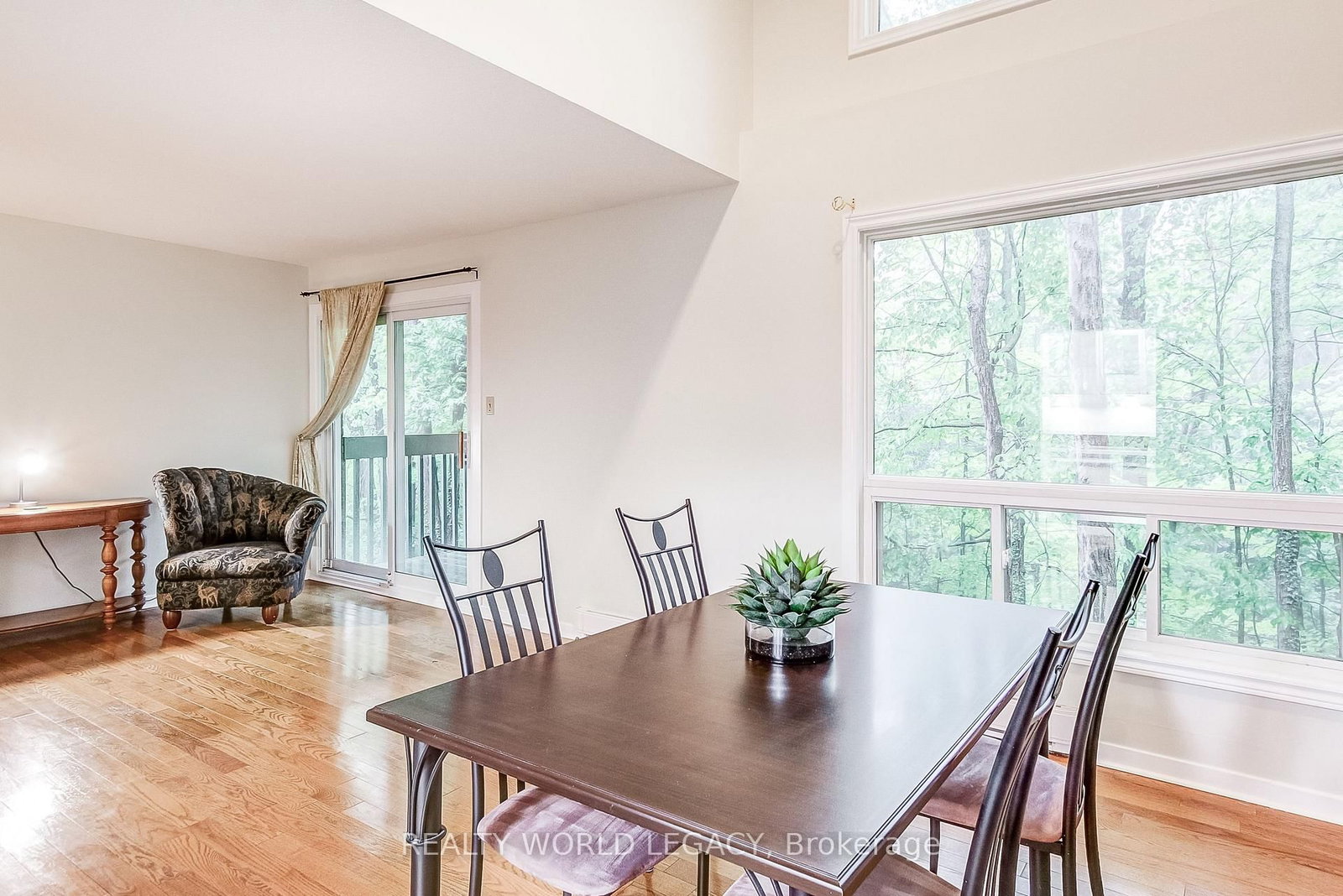 1580 Kerns Road • #1 • Burlington, ON photo 14