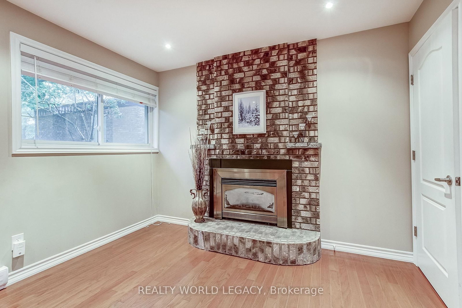 1580 Kerns Road • #1 • Burlington, ON photo 20