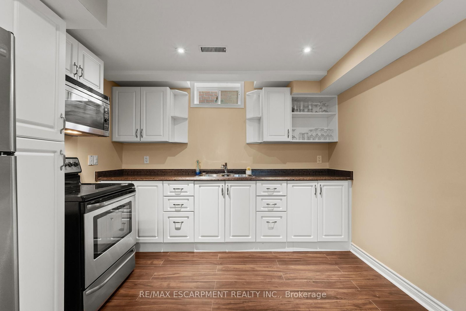 200 Miller Drive • Halton Hills, ON photo 38