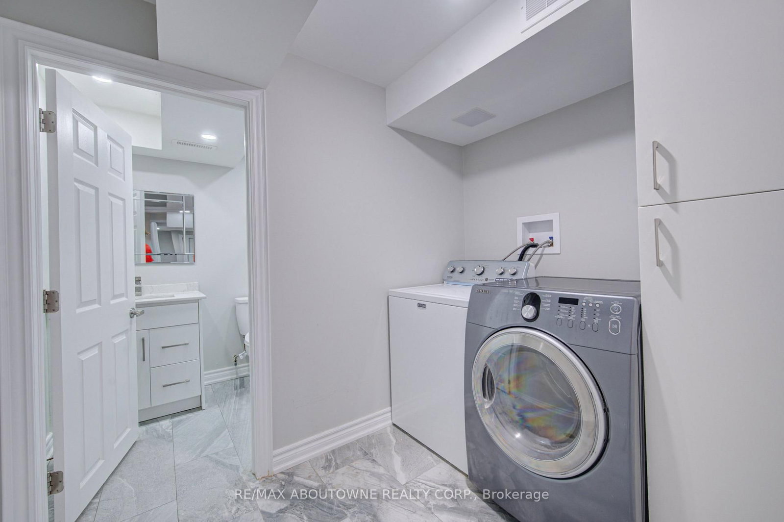 1140 Avondale Drive • Oakville, ON photo 29