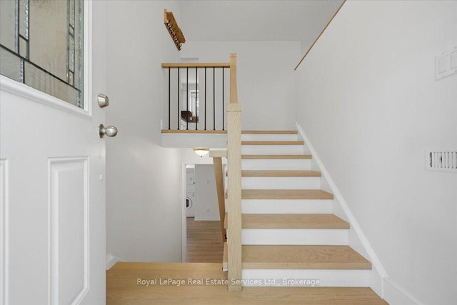 2373 Wyandotte Drive