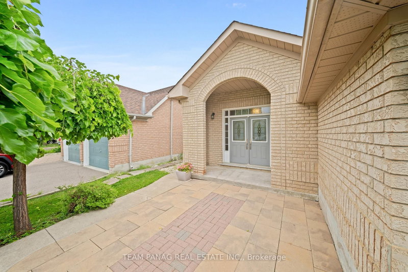11 Larkmead Place