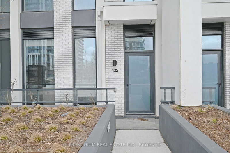 home for lease on 102-36 Zorra Street