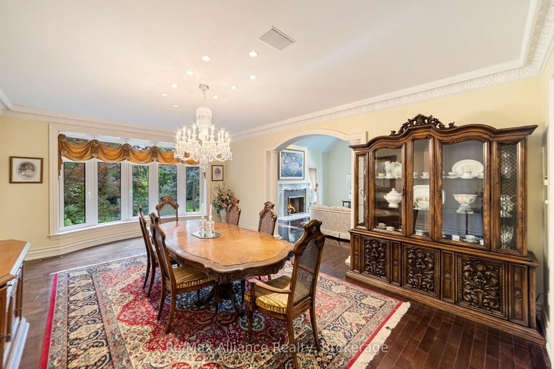 1024 Linbrook Oakville,ON L6J 2L1 — Photo 10