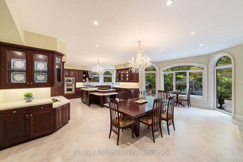 1024 Linbrook Oakville,ON L6J 2L1 — Photo 11