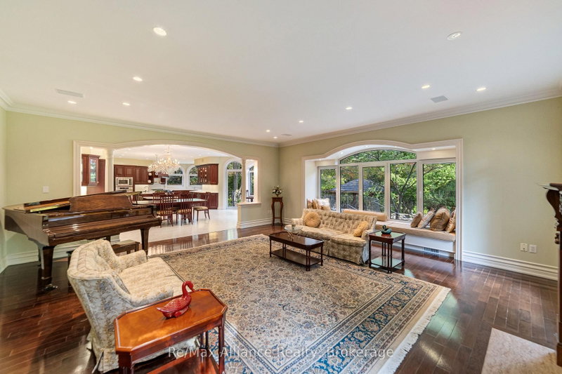 1024 Linbrook Oakville,ON L6J 2L1 — Photo 16