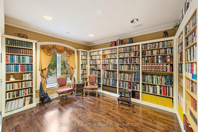 1024 Linbrook Oakville,ON L6J 2L1 — Photo 19